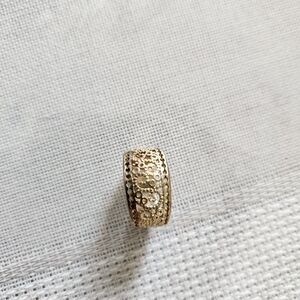 Elegant silver Ring